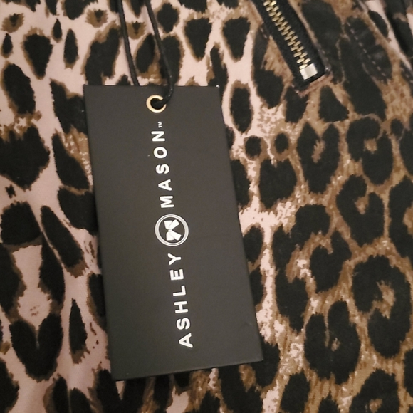 🆕️ Ashley Mason Leopard Cargo Skinny - Picture 8 of 12